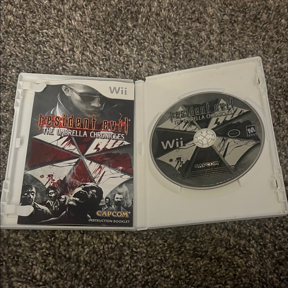 Capcom Resident Evil: The Umbrella Chronicles (Wii) - Black & Red Cover - Picture 2 of 3